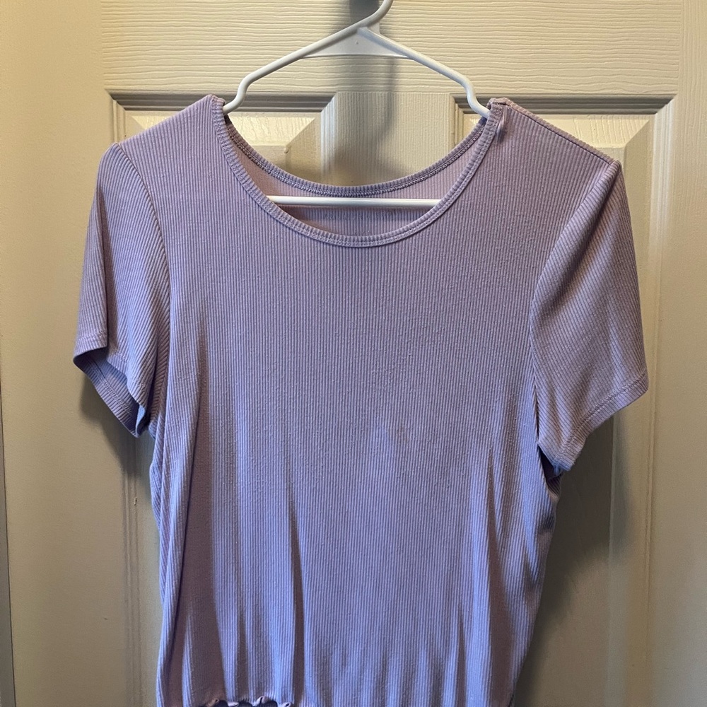 American Eagle Outfitters Lavender Short Sleeve Tee
